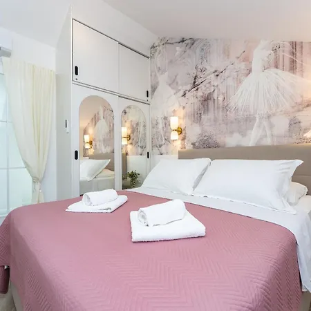 Apartman Little Miracle-seafront Luxury