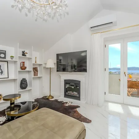 Apartman Little Miracle-seafront Luxury Sveti Filip i Jakov