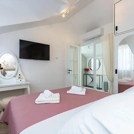 Little Miracle-seafront Luxury *