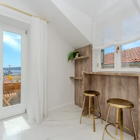 Apartman Little Miracle-seafront Luxury