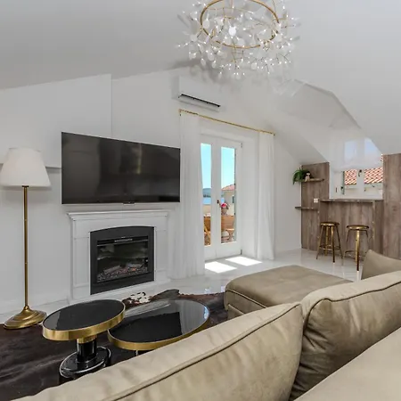 Little Miracle-seafront Luxury Apartman