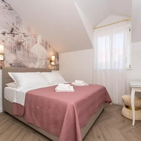 Little Miracle-seafront Luxury *