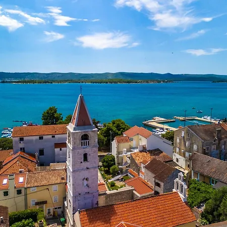 Little Miracle-seafront Luxury Sveti Filip i Jakov